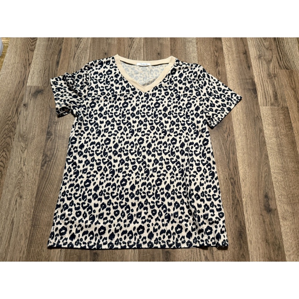 Blooming Jolly Shirt Women's Size Medium Black Short Sleeve V-Neck Animal Print